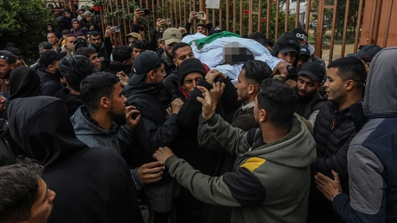 Izrael a fegyverszünet ellenére is folytatta a támadásokat és a rombolást Gázában